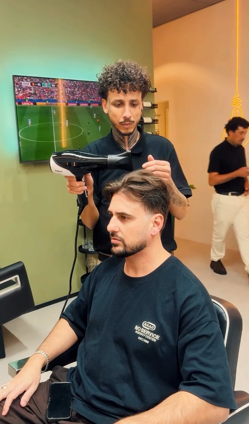 Cliente atendido na cadeira da NGR